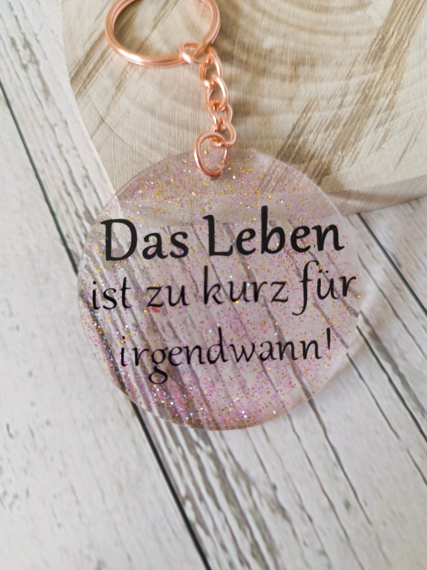 Einzigartige Epoxidharz Schlüsselanhänger - Handgemachte Schmuckstücke
