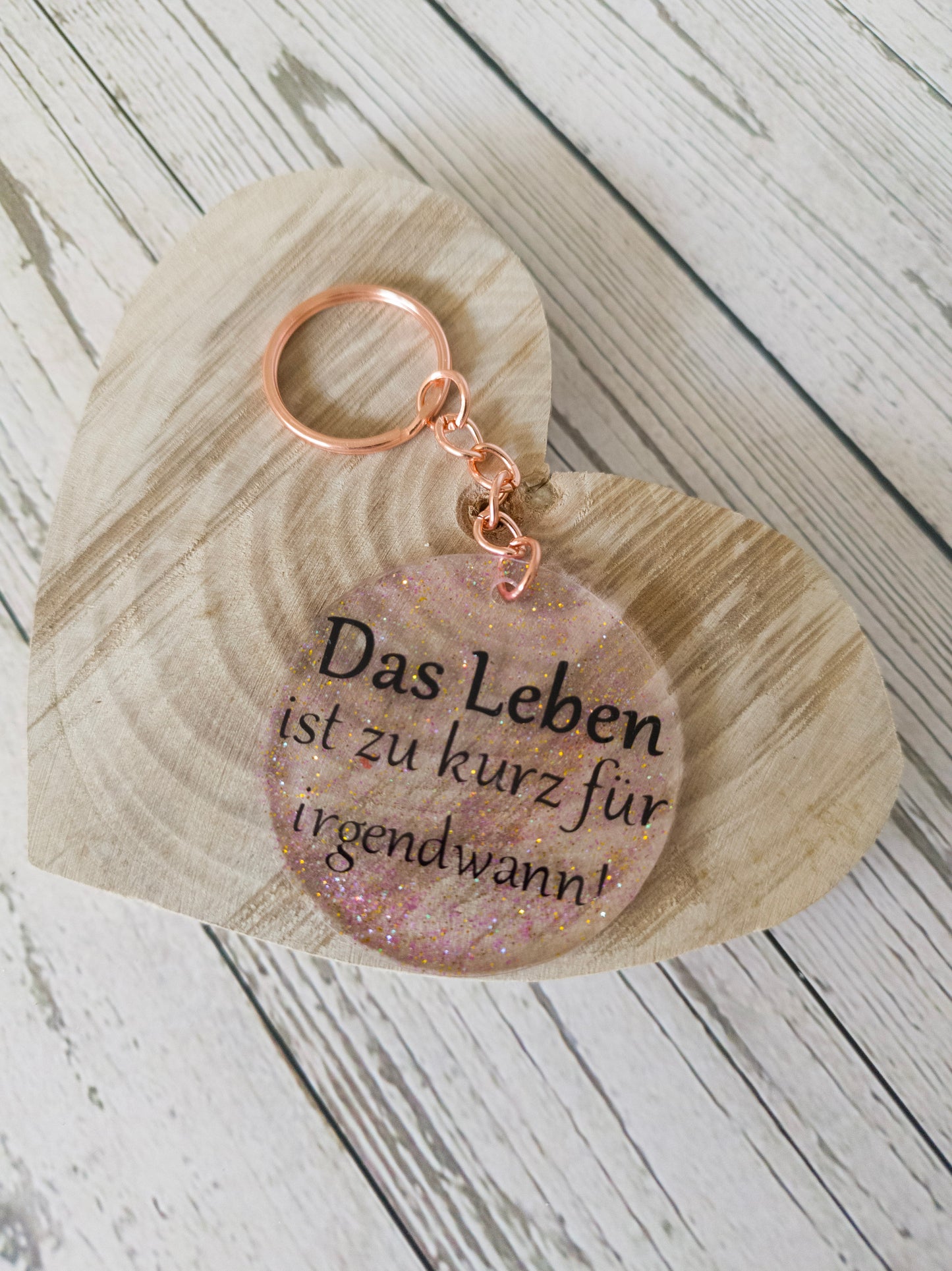 Einzigartige Epoxidharz Schlüsselanhänger - Handgemachte Schmuckstücke