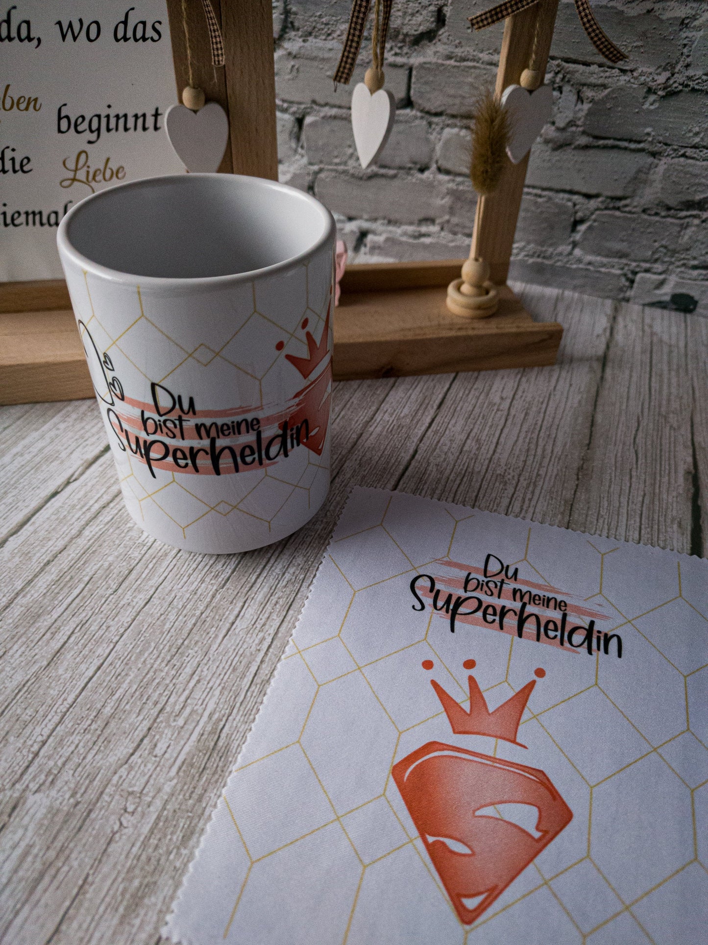 Verwöhne Mama zum Muttertag - Brillenputztuch aus hochwertigem Polyester für klare Sicht und strahlenden Glanz!