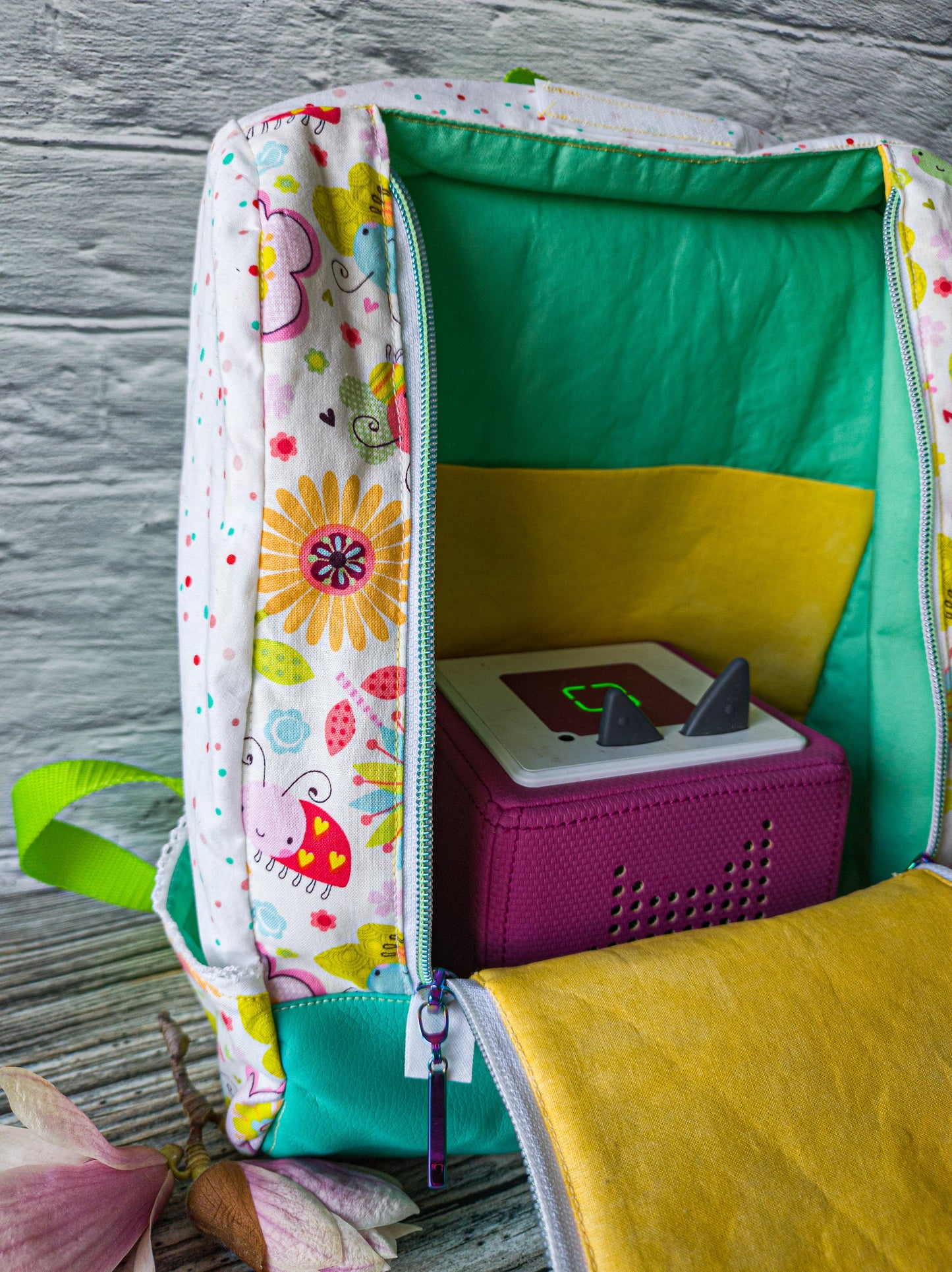 Stylischer Kinderrucksack aus hochwertiger Baumwolle und Kunstleder für Kinder