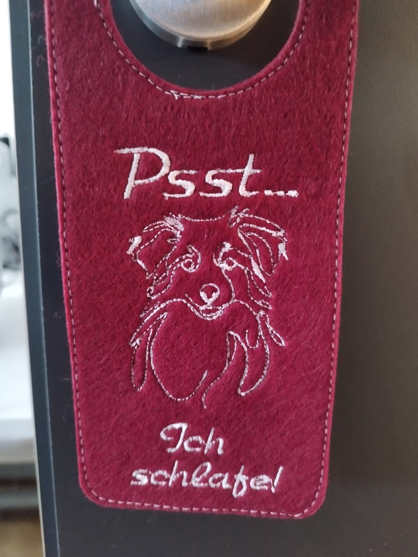 Hundeliebhaber-Hotel Türschild - Bitte nicht Stören! Liebling ruht.