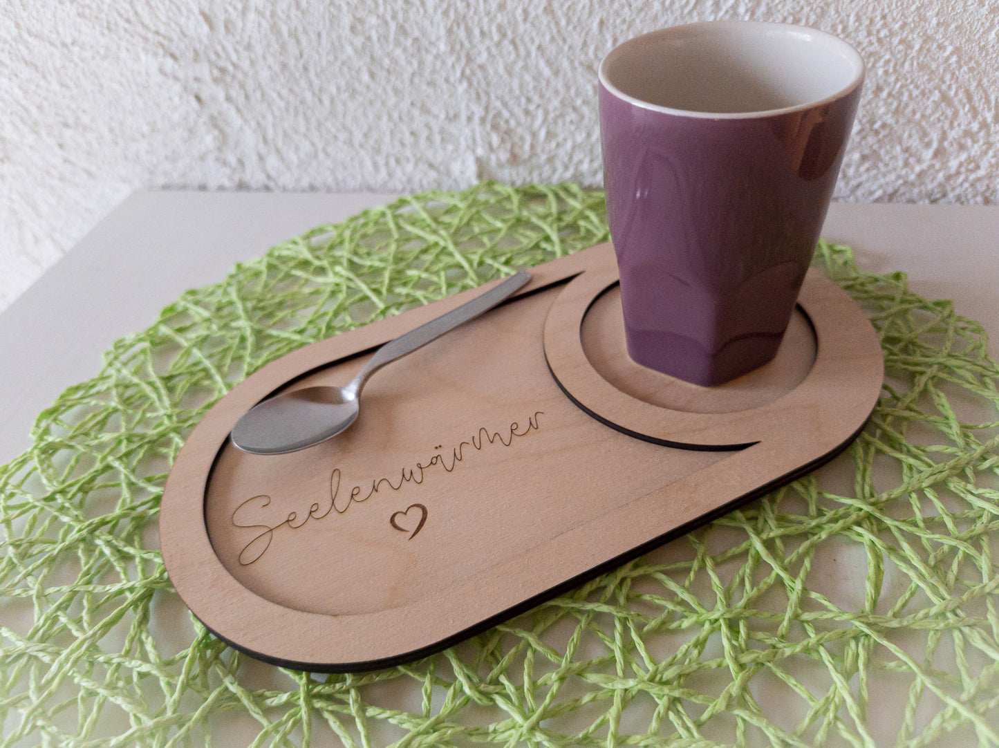 Handgefertigtes ovales Serviertablett für Kaffeetassen – Mit Liebe zum Detail