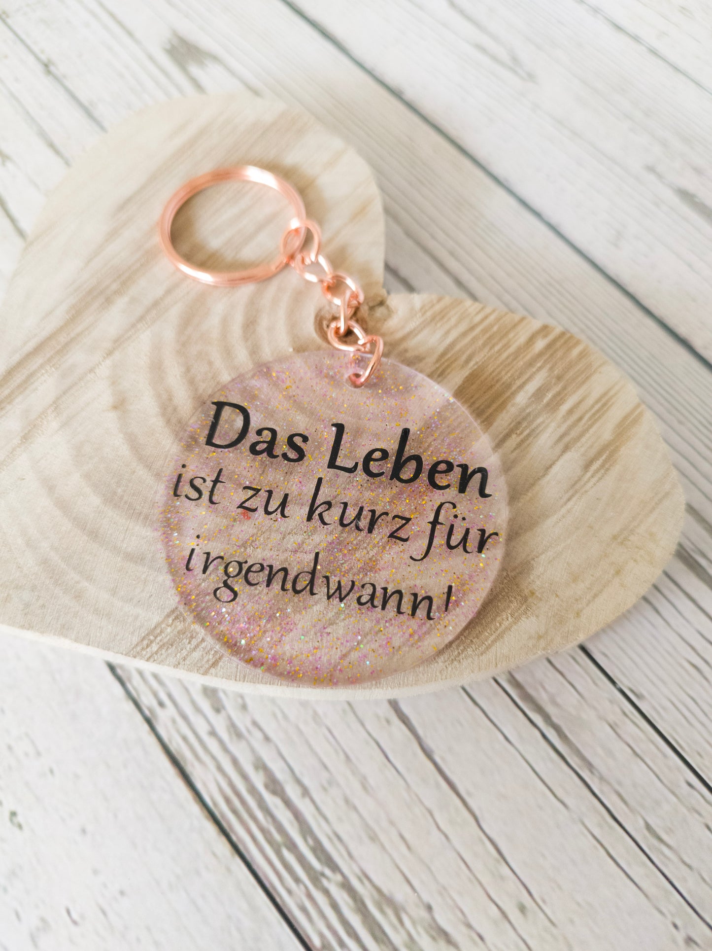 Einzigartige Epoxidharz Schlüsselanhänger - Handgemachte Schmuckstücke