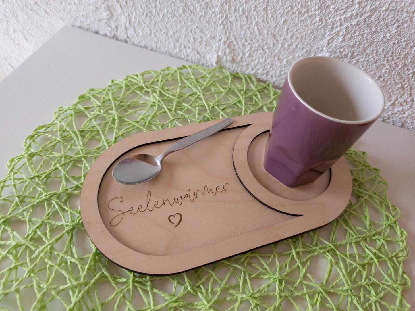 Handgefertigtes ovales Serviertablett für Kaffeetassen – Mit Liebe zum Detail